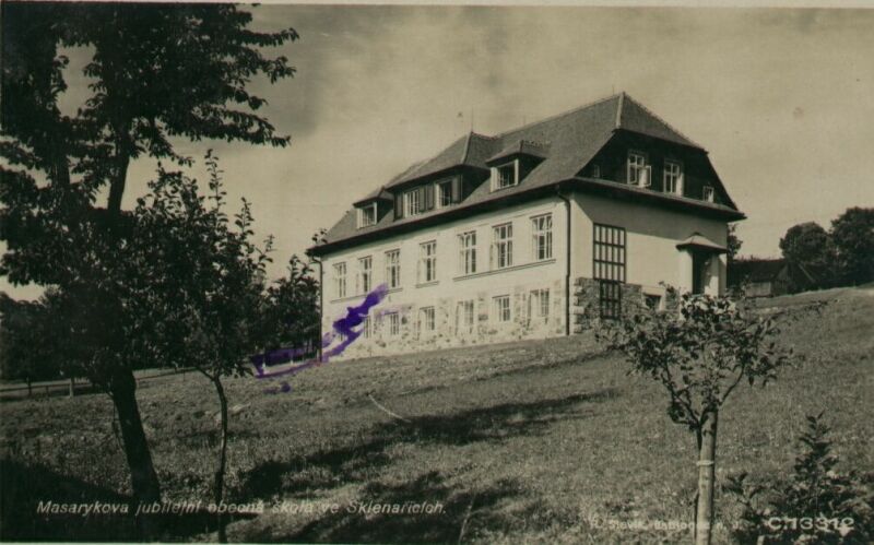 Masarykova jubilejní škola v roce 1930